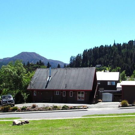 Hanmer Backpackers Hostel Hanmer Springs Exterior photo